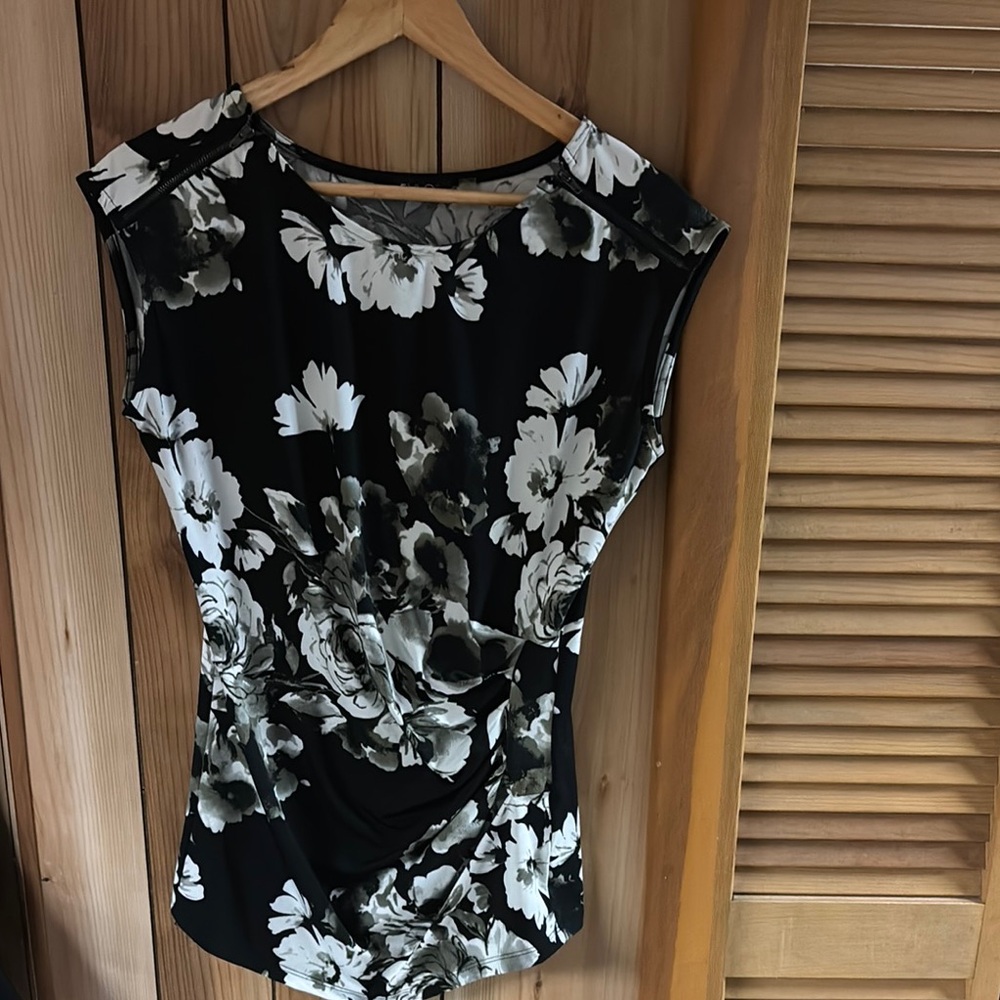 Floral Black and White Women's Top